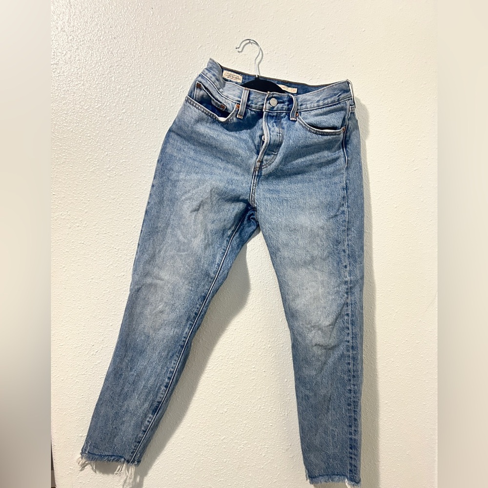 Levi’s Premium Pants Women 27 Blue Denim Light Wash Jeans Wedgie Button Fly